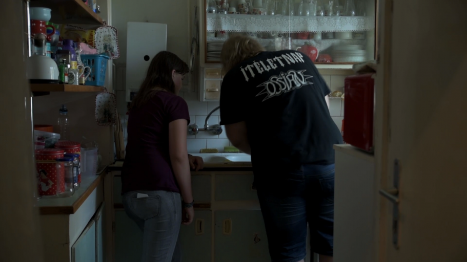 Minden este, mikor leviszed a szemetet